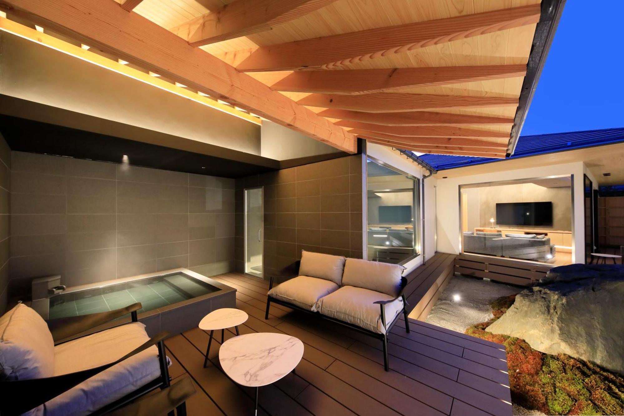Отель Браво Фудзикавагутико Экстерьер фото A private onsen at the hotel